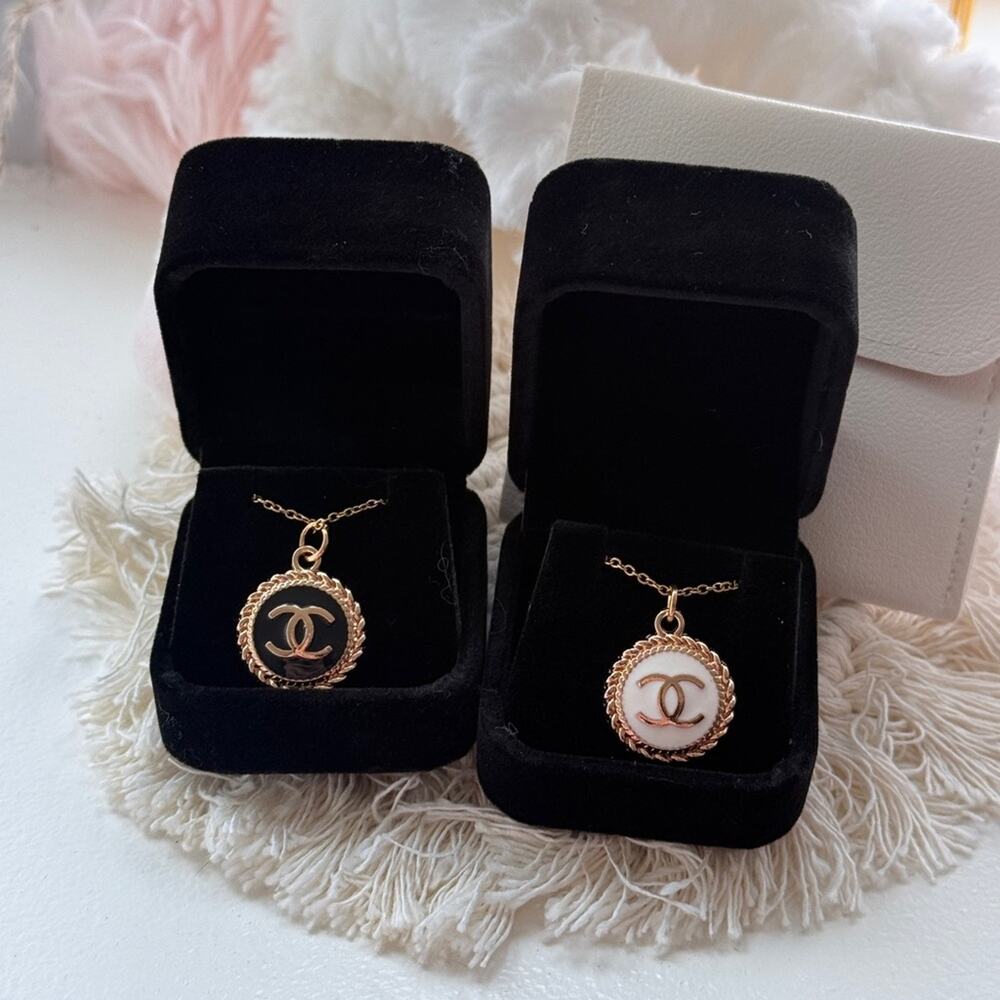 🎁BOGO Sale! Vintage ONLY 1!CHANEL Upcycled Necklace